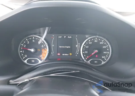 2015 Jeep Renegade Latitude z USA, uszkodzony, nr VIN ZACCJABT9FPC32087